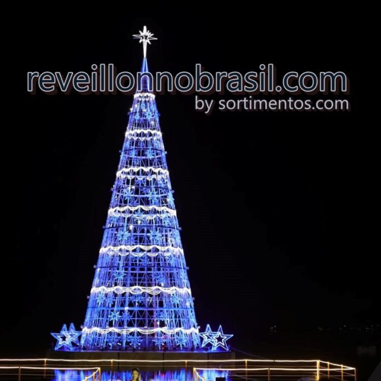 Maricá Árvore de Natal Flutuante na Lagoa de Araçatiba - Maricá Natal iluminado - reveillonnobrasil.com