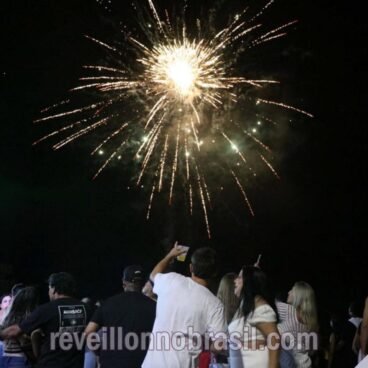 Programação Réveillon 2026 no Litoral Paranaense : shows musicais e fogos de artifício confirmados