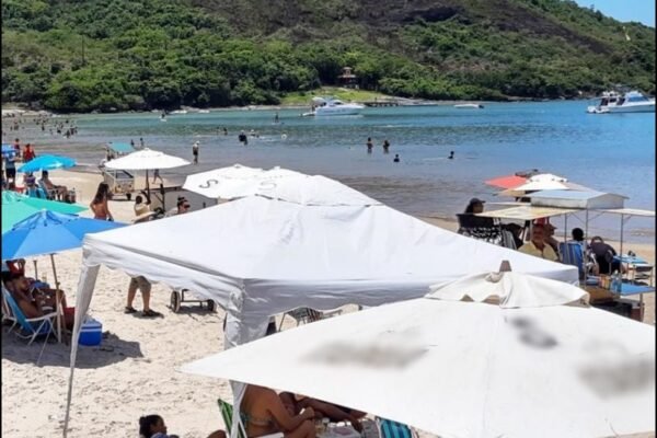 Guarapari Réveillon 2026 : Prefeitura orienta sobre instalação de tendas na areia das praias