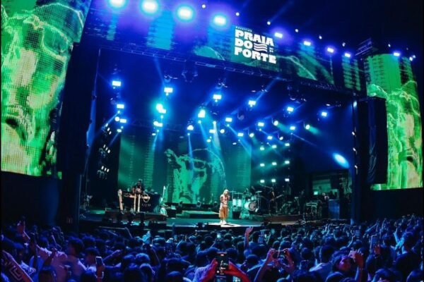 Praia do Forte Réveillon 2026 em Mata de São João na Bahia - reveillonnobrasil.com