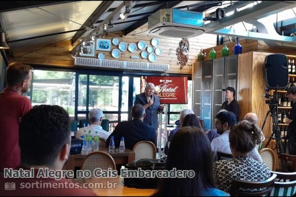 Natal Alegre no Cais Embarcadero em Porto Alegre - reveillonnobrasil.com